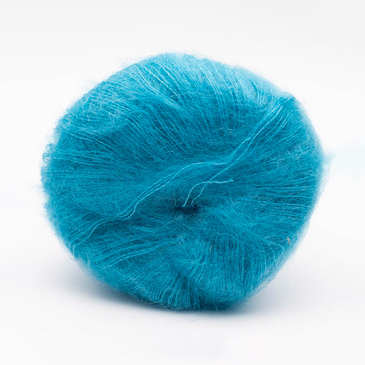 Pelote de Silky Kid de Kremke Soul Wool coloris 06_077 Aigue Marine