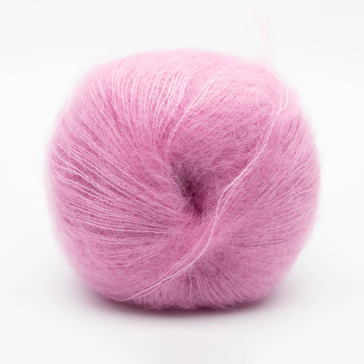 Pelote de Silky Kid de Kremke Soul Wool coloris 12_234 Dragée