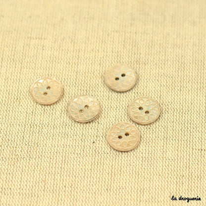 Boutons La Droguerie modèle Akoya Boucles (Beige ; 18mm)