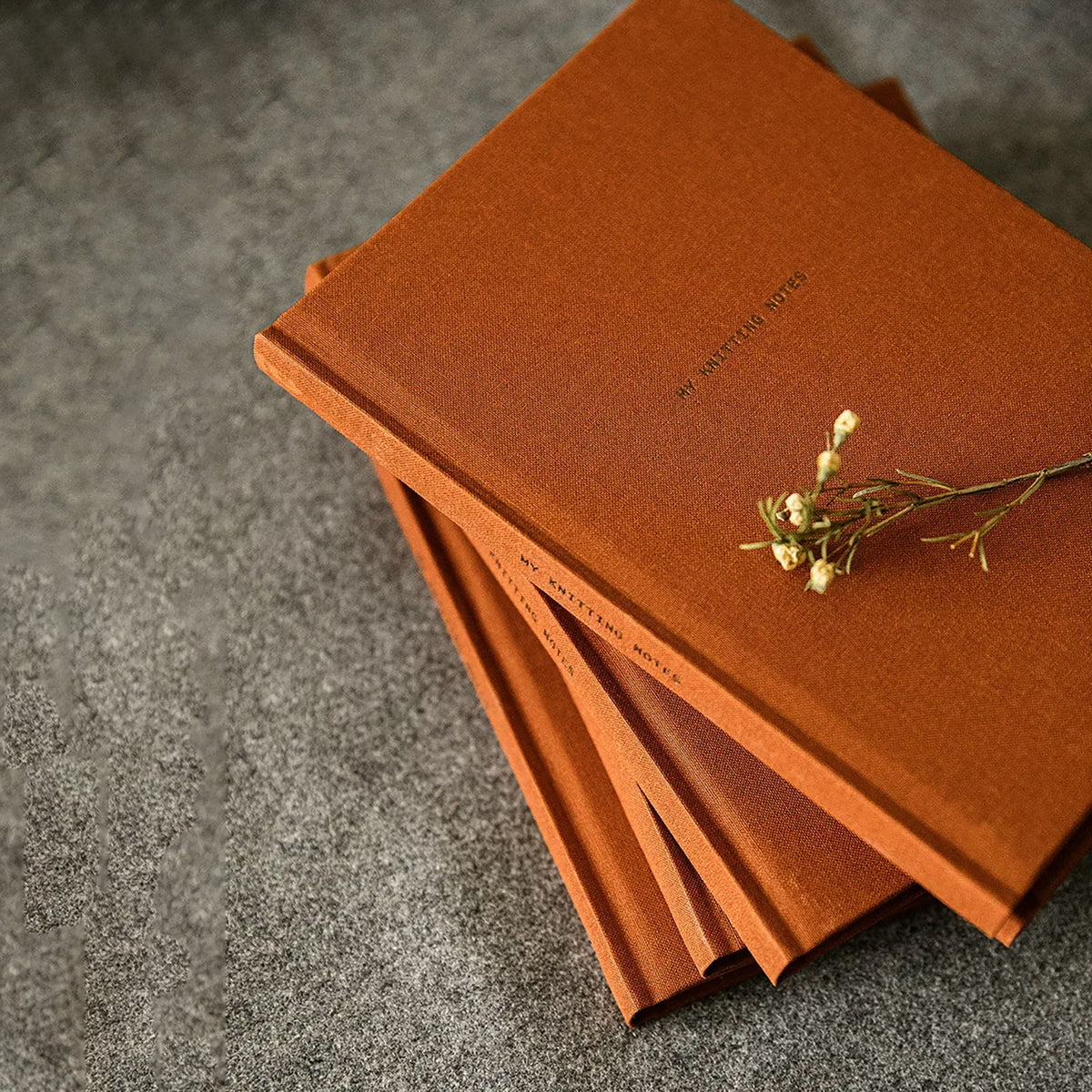 Journal de tricot Knitting Notes de Laine Publishing coloris Copper