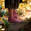 Patron de chaussettes au tricot Posy d'Olivia Villareal (This Handmade Life) paru dans le livre Woolship 2 de Lili Comme Tout