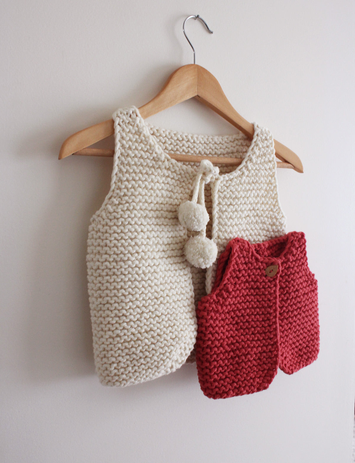 Patron de tricot de gilet de berger pour bébé et enfant Lil Shepherd de Lili Comme Tout