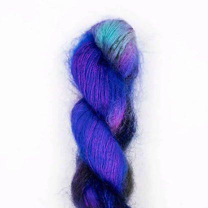 Echeveau de Tosh Silk Cloud de MadelineTosh coloris Gosia (Hand Dyed)