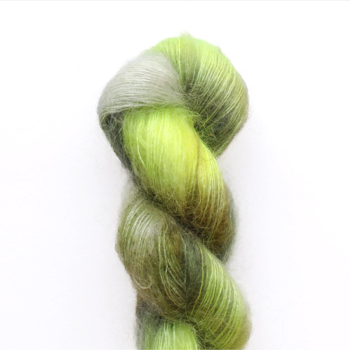 Echeveau de Tosh Silk Cloud de MadelineTosh coloris Kodama (Hand Dyed)