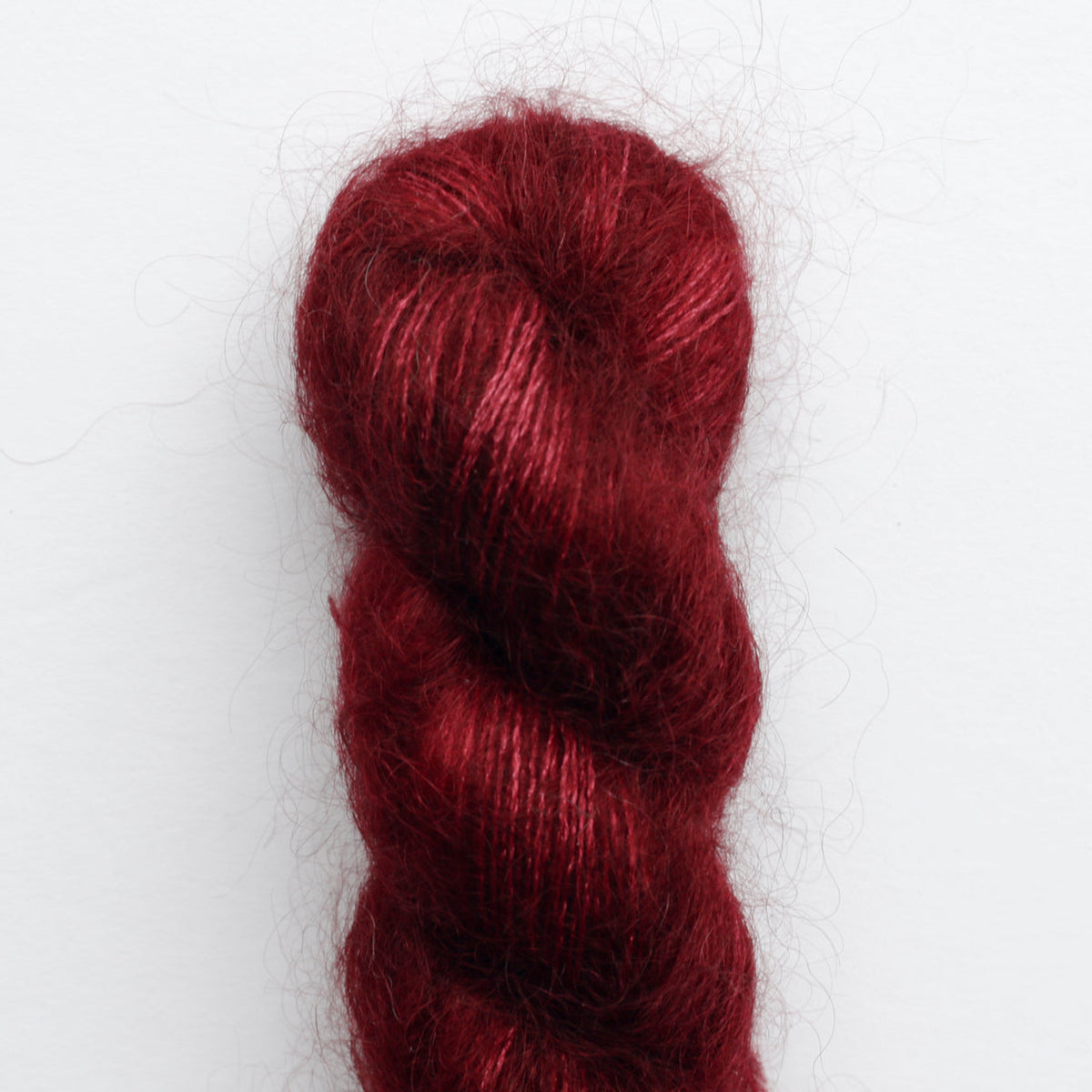Echeveau de Tosh Silk Cloud de MadelineTosh coloris Tart (Hand Dyed)