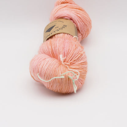 Echeveau de Tosh Merino Light (TML) de MadelineTosh coloris Afternoon