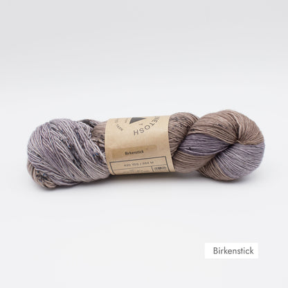 Echeveau de Tosh Merino Light (TML) de MadelineTosh coloris Birkenstick