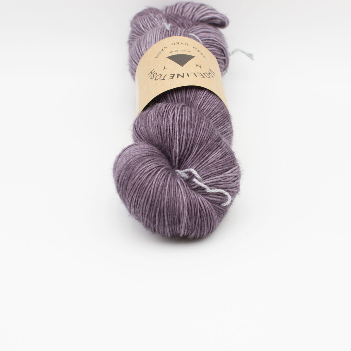 Echeveau de Tosh Merino Light (TML) de MadelineTosh coloris Composition Book Grey
