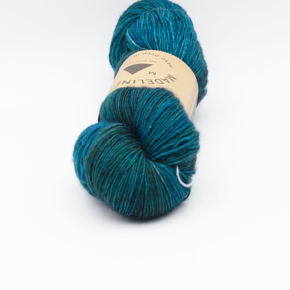Echeveau de Tosh Merino Light (TML) de MadelineTosh coloris Cousteau