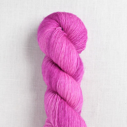 Echeveau de Tosh Merino Light (TML) de MadelineTosh coloris Death by Elocution