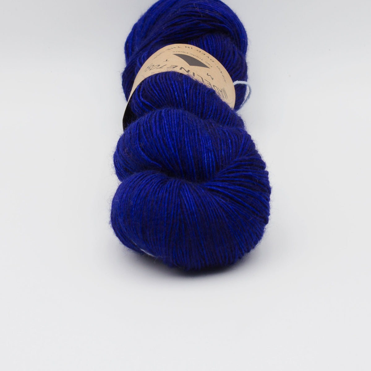 Echeveau de Tosh Merino Light (TML) de MadelineTosh coloris Fathom