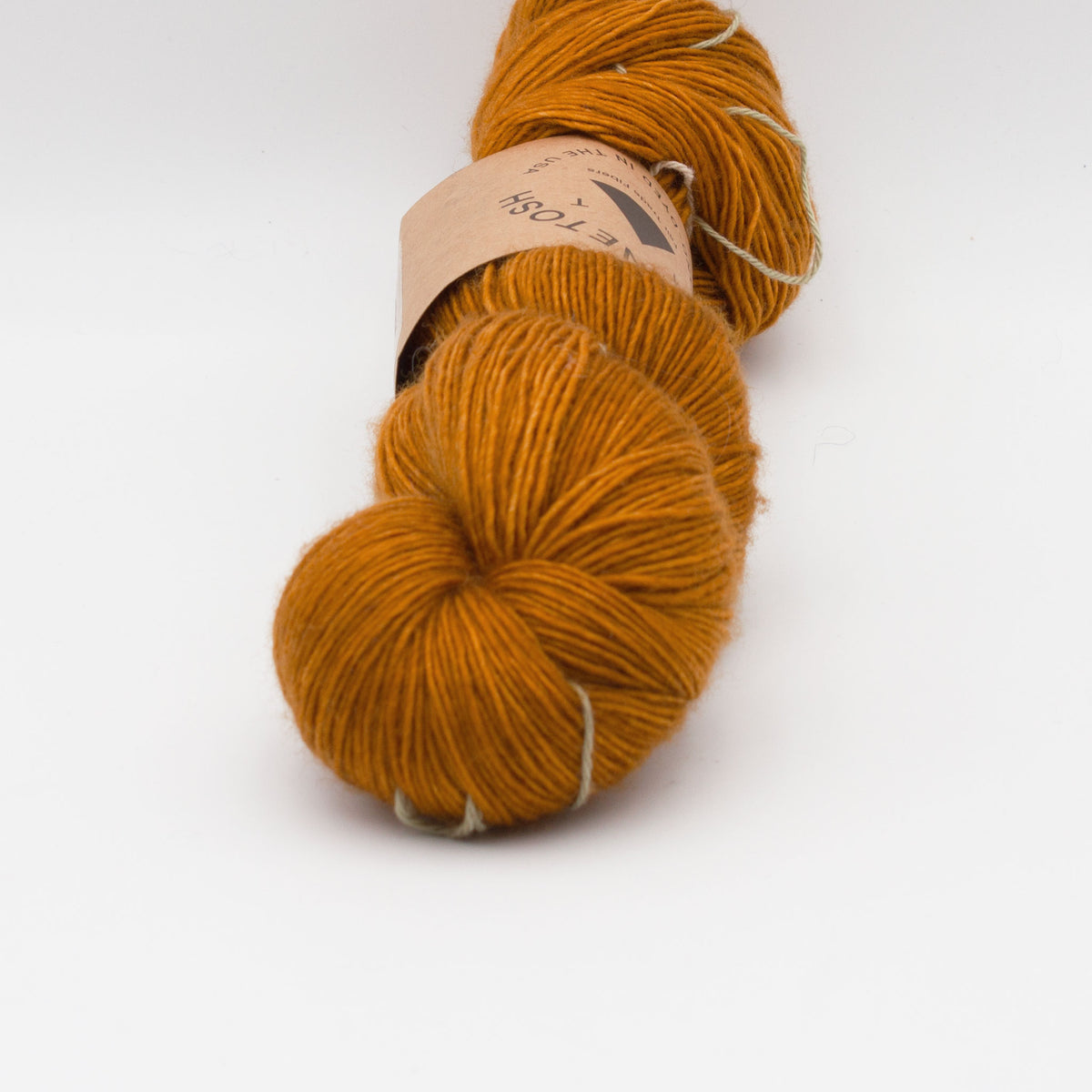 Echeveau de Tosh Merino Light (TML) de MadelineTosh coloris Glazed Pecan