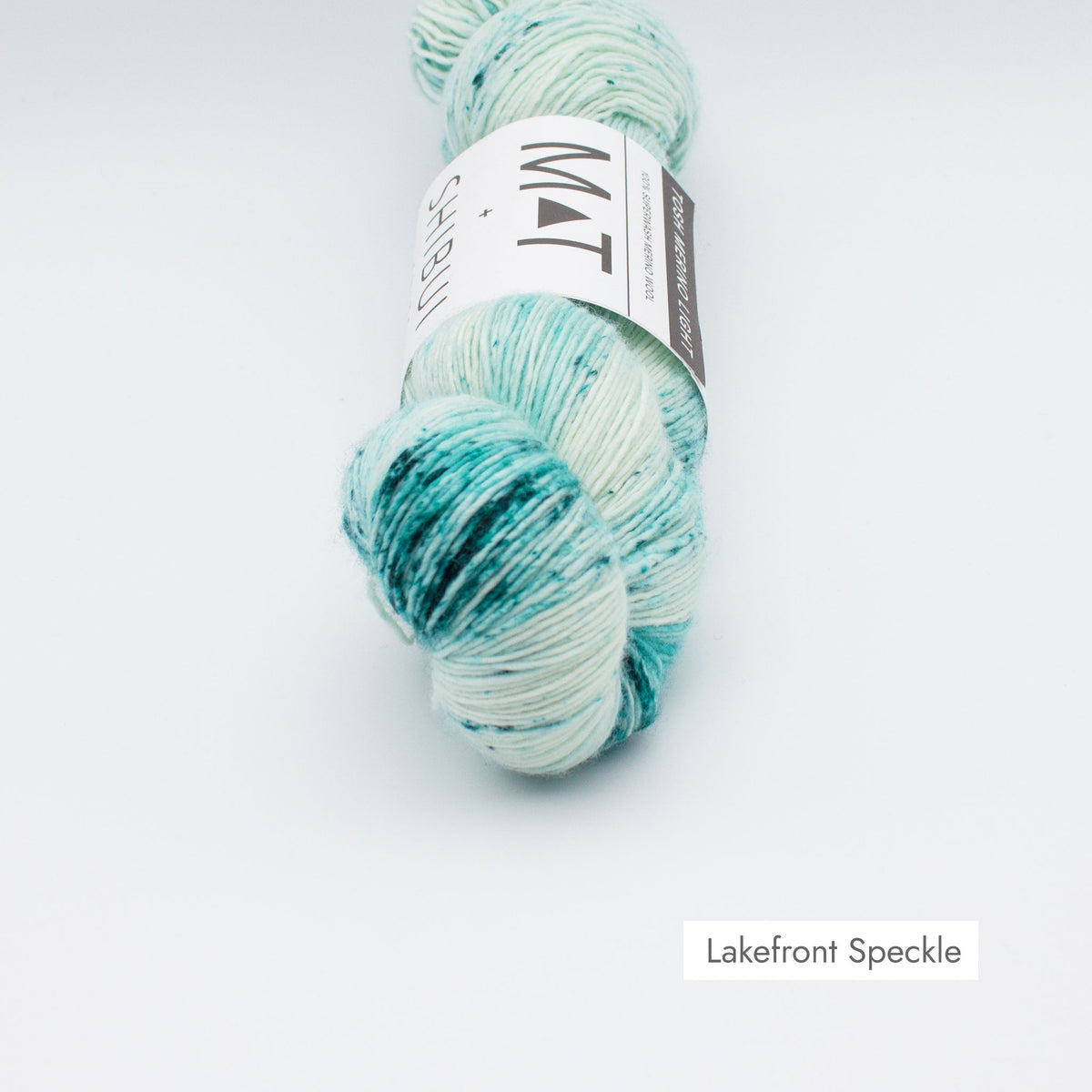 Echeveau de Tosh Merino Light (TML) de MadelineTosh coloris Lakefront Speckle