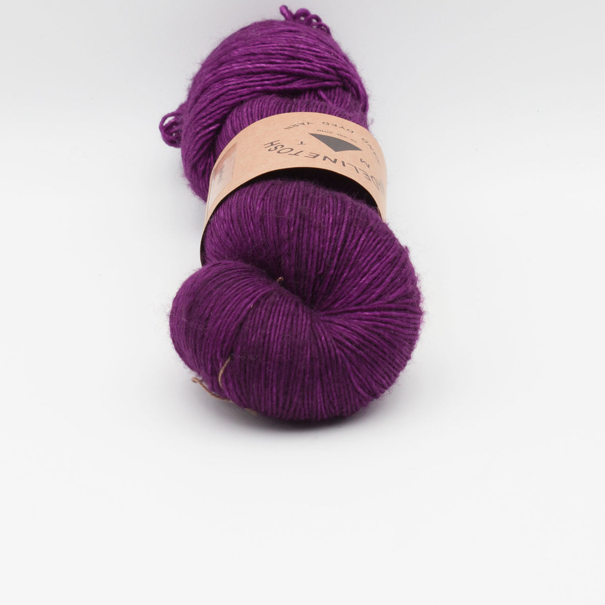 Echeveau de Tosh Merino Light (TML) de MadelineTosh coloris Medieval
