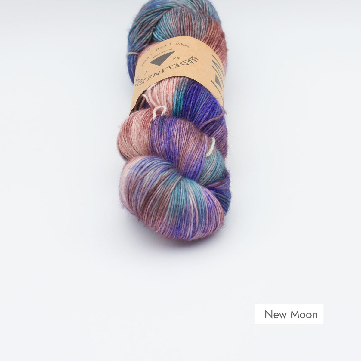 Echeveau de Tosh Merino Light (TML) de MadelineTosh coloris New Moon
