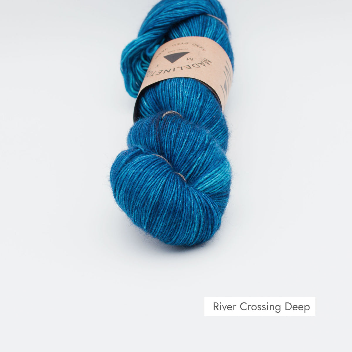 Echeveau de Tosh Merino Light (TML) de MadelineTosh coloris River Crossing Deep