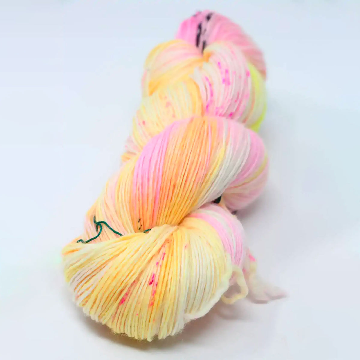 Echeveau de Tosh Merino Light (TML) de Madelinetosh coloris Sweet and Low