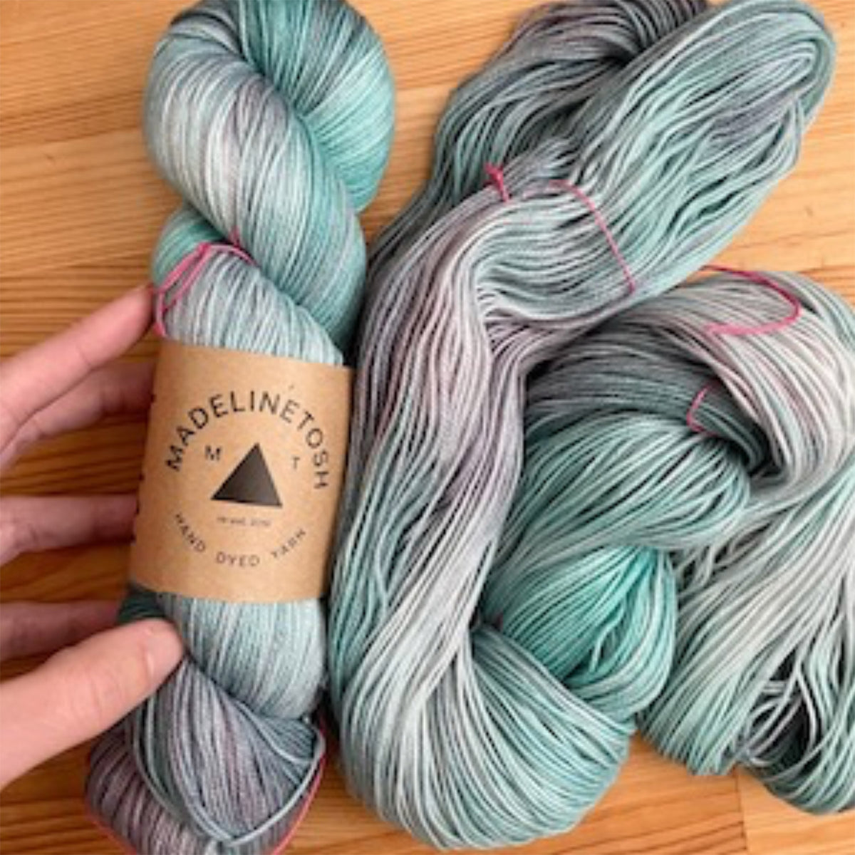 Echeveau de Twist Light de MadelineTosh coloris Plot Twist