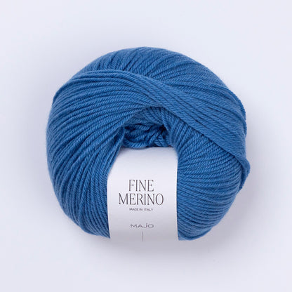 Pelote de Fine Merino de Majo Garn coloris 503 Azure