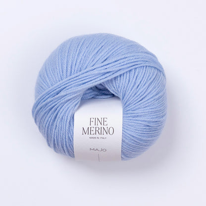 Pelote de Fine Merino de Majo Garn coloris 513 Pastel Blue