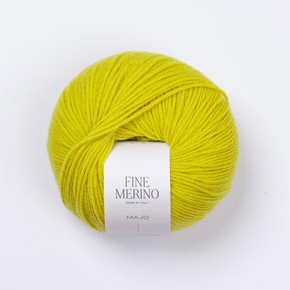 Pelote de Fine Merino de Majo Garn coloris 704 Limeade