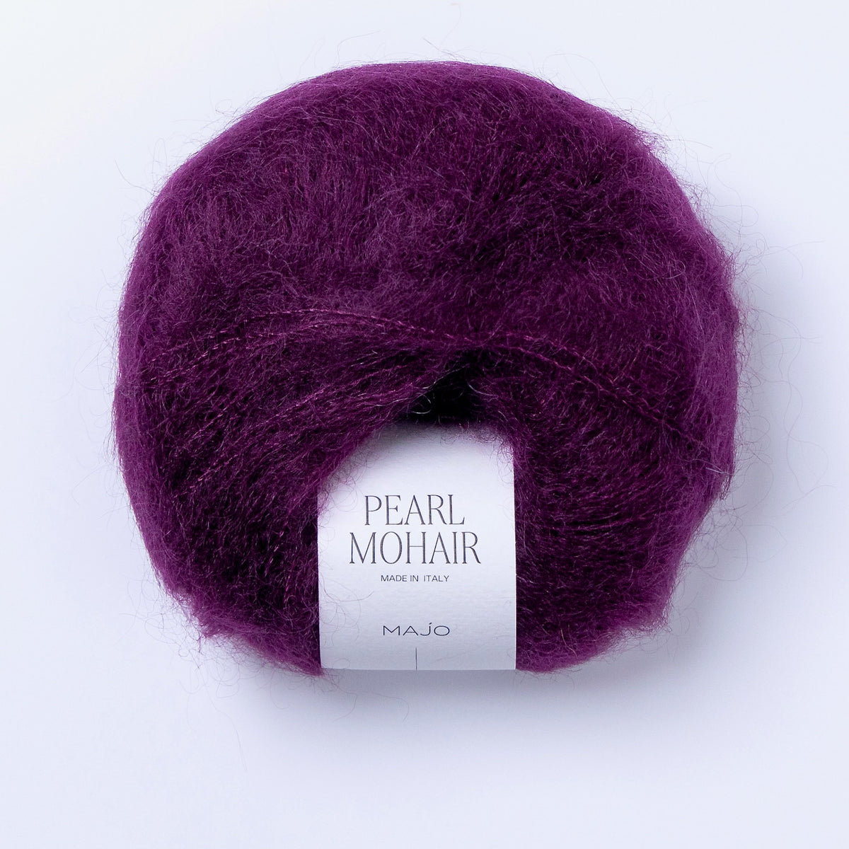Pelote de Pearl Mohair de Majo Garn, coloris 902 Wine