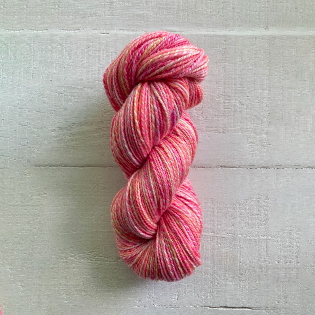 Echeveau de Marla de Manos del Uruguay, coloris K103 Flamingo
