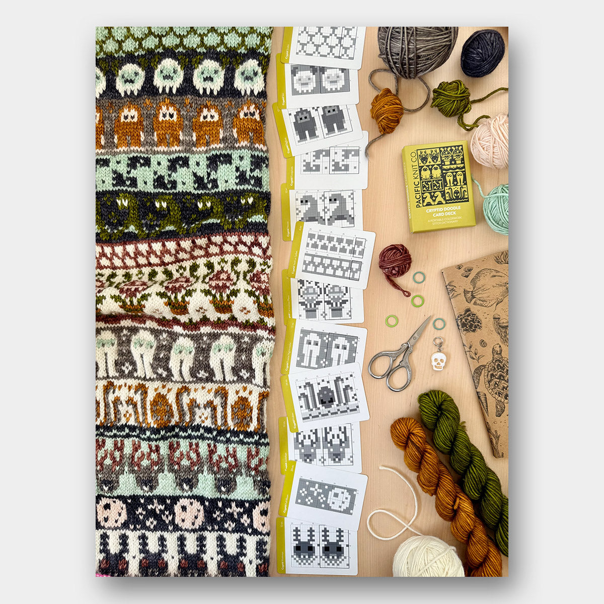 Doodle Card Deck de Pacific Knits Co, modèle Cryptid (expansion pack)