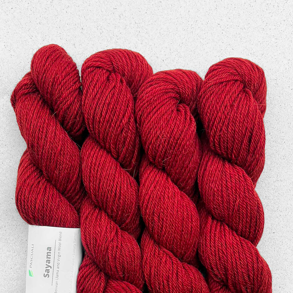Echeveaux de Sayama de Pascuali coloris 301 Ruby