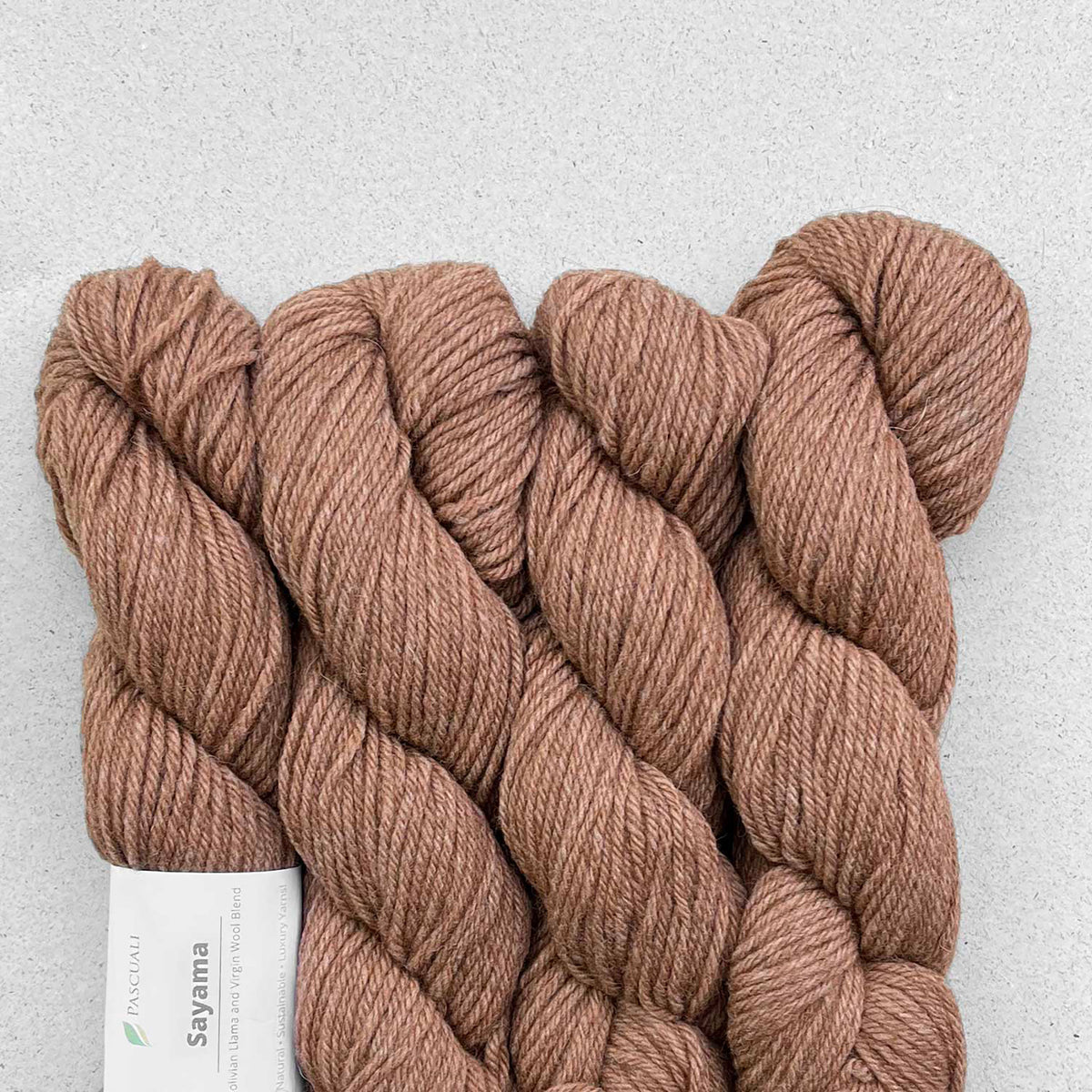 Echeveaux de Sayama de Pascuali coloris 310 Almond
