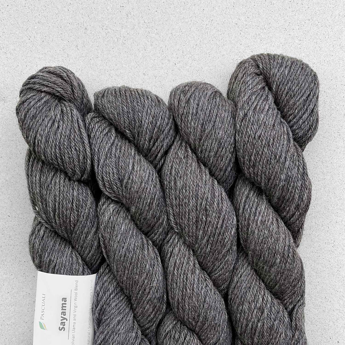 Echeveaux de Sayama de Pascuali coloris 311 Anthracite