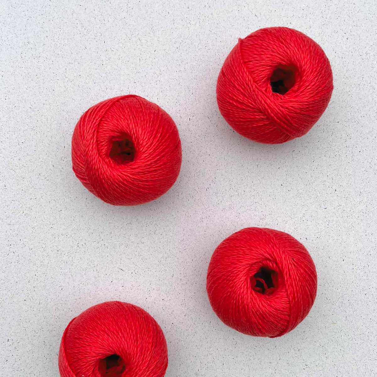 Pelotes de Sole de Pascuali coloris 109 Strawberry