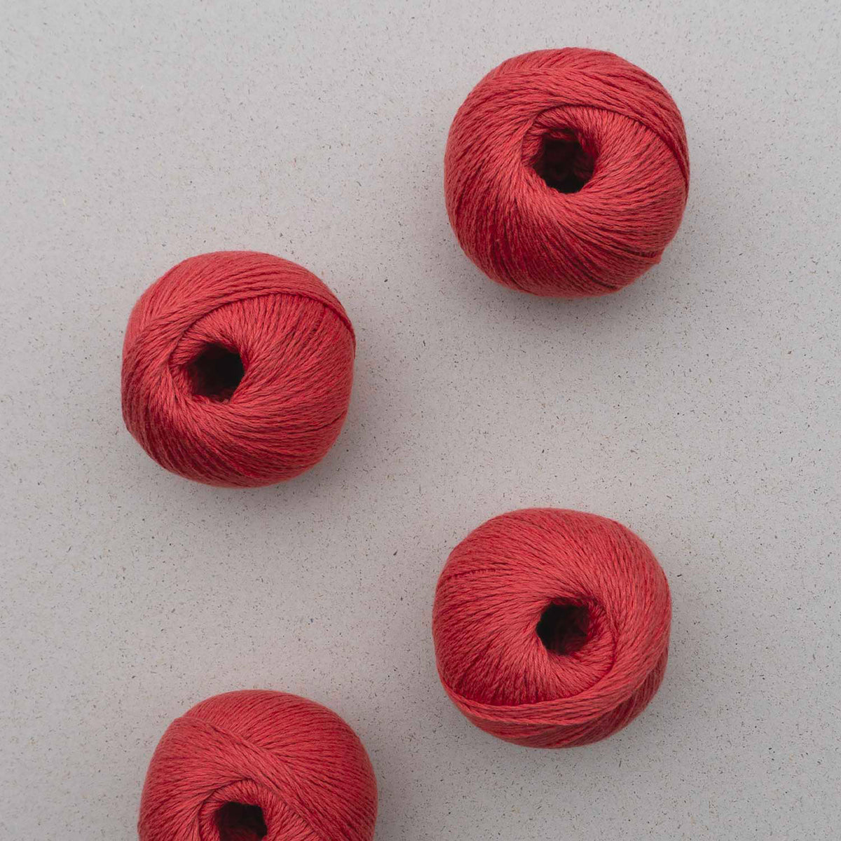 Pelotes de Sole de Pascuali coloris 65 Coral