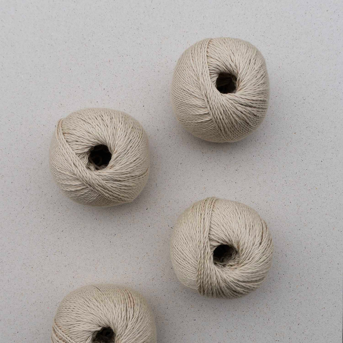 Pelotes de Sole de Pascuali coloris 95 Cream