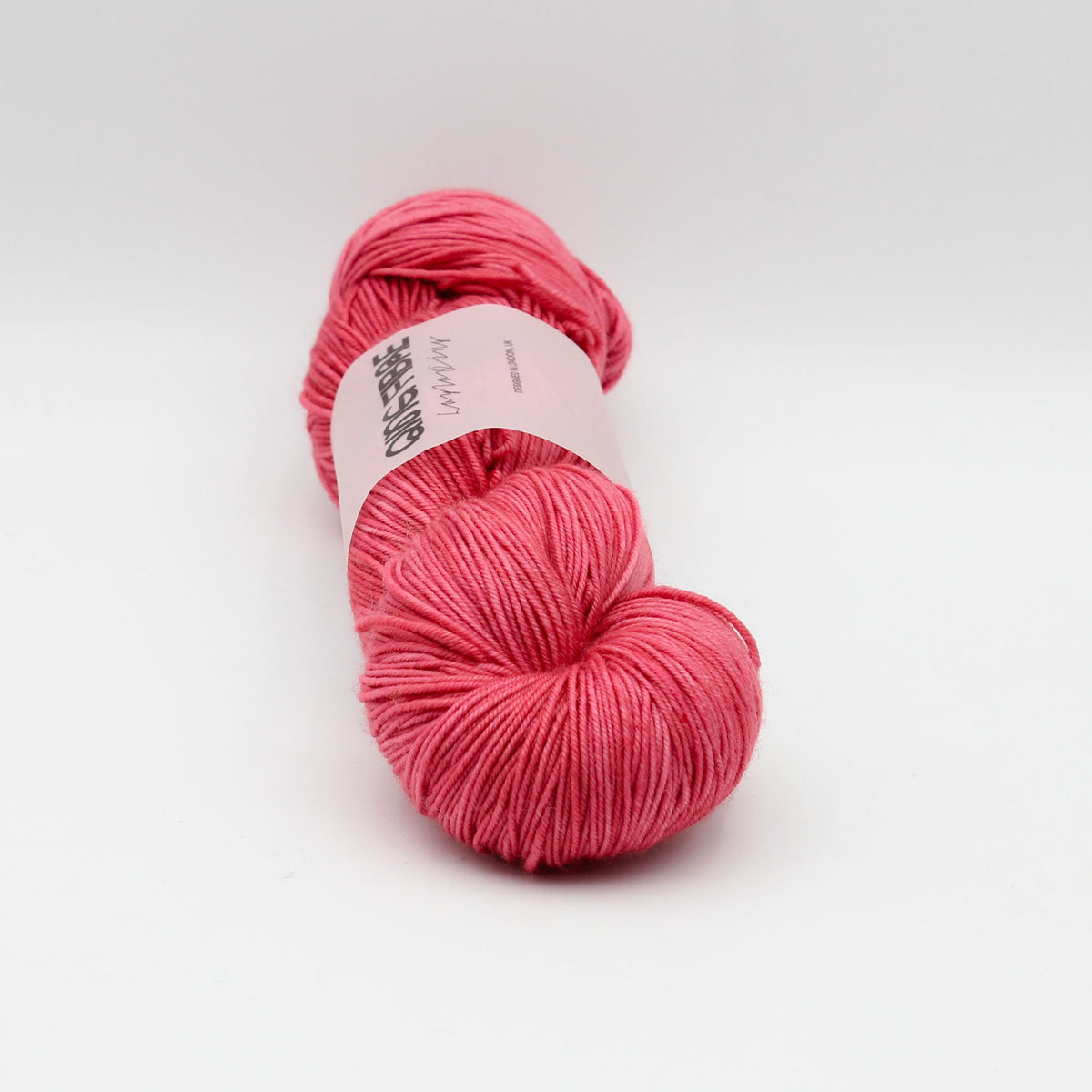 Echeveau de Dashing Fingering de Qing Fibre coloris Miracle Berry