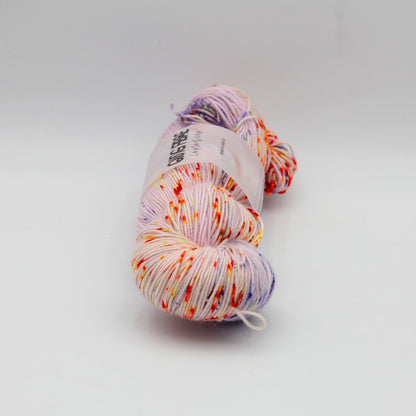 Echeveau de Dashing Fingering de Qing Fibre coloris Pufferfish