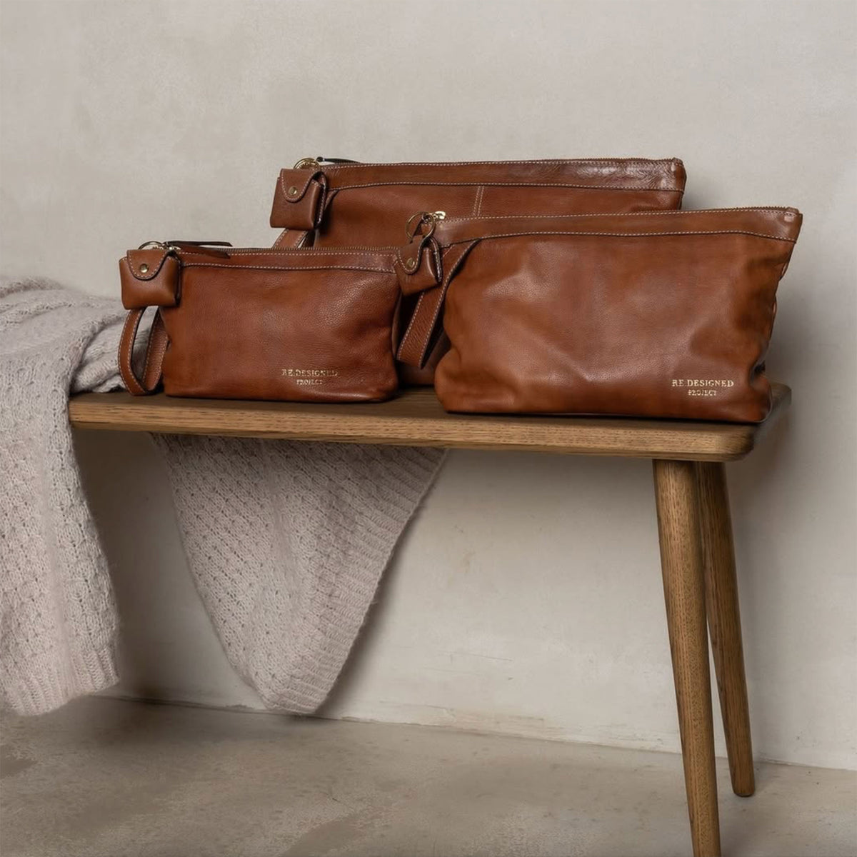 Comparaison de la taille des sacs à projets P003 (moyen), P004 (petit) et P013 (grand)