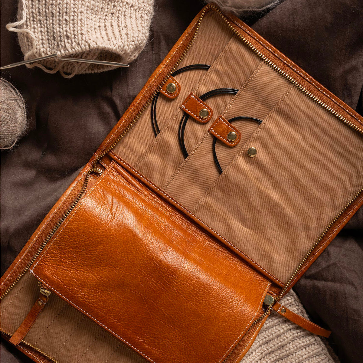 Pochette à aiguilles circulaires interchangeables Re:Designed P008 coloris Burned Tan