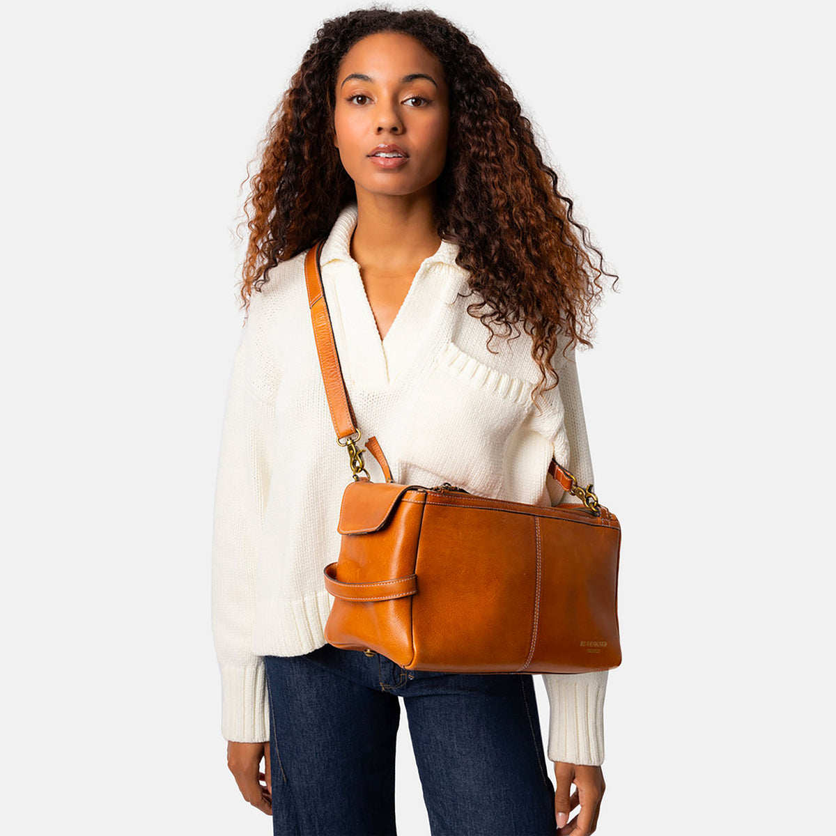Sac avec rangement pour aiguilles P044 de Re:Designed coloris Burned Tan