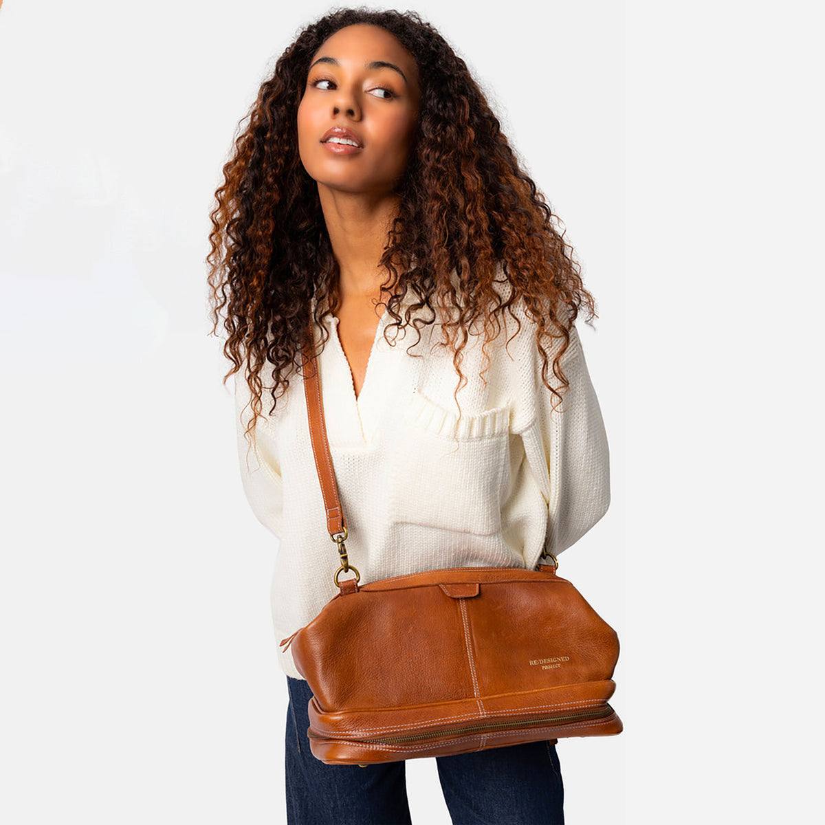 Sac avec rangement pour aiguilles P045 de Re:Designed coloris Walnut