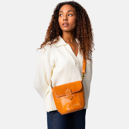 Sac à rabat P059 de Re:Designed coloris Burned Tan