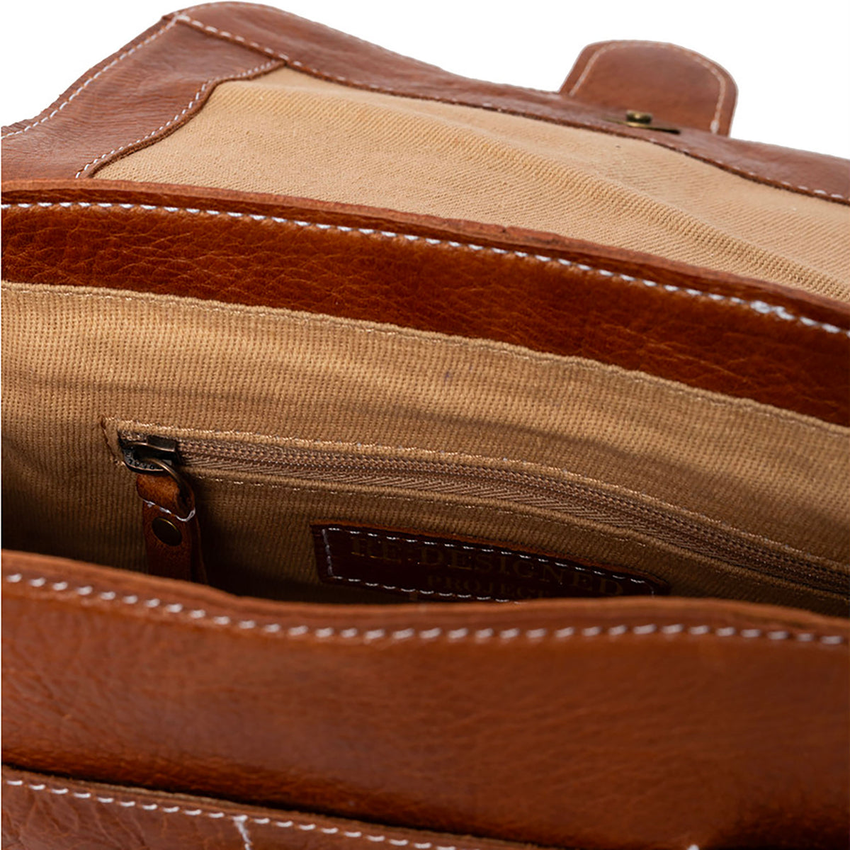 Sac à rabat P059 de Re:Designed coloris Walnut