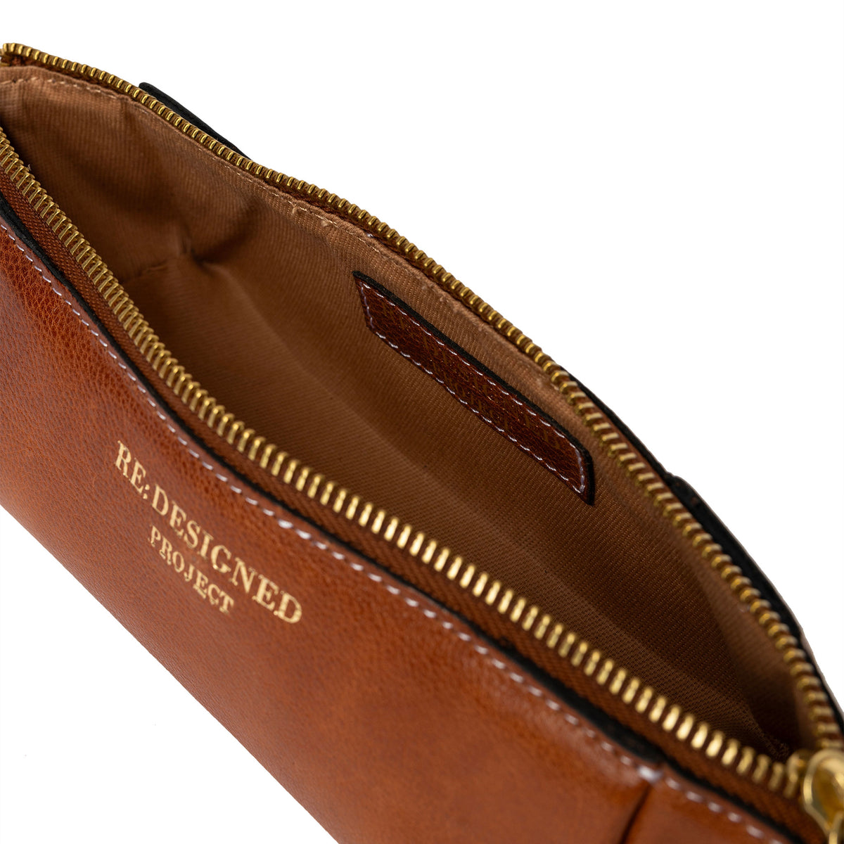 Trousse modèle P011 de Re:Designed, coloris Walnut