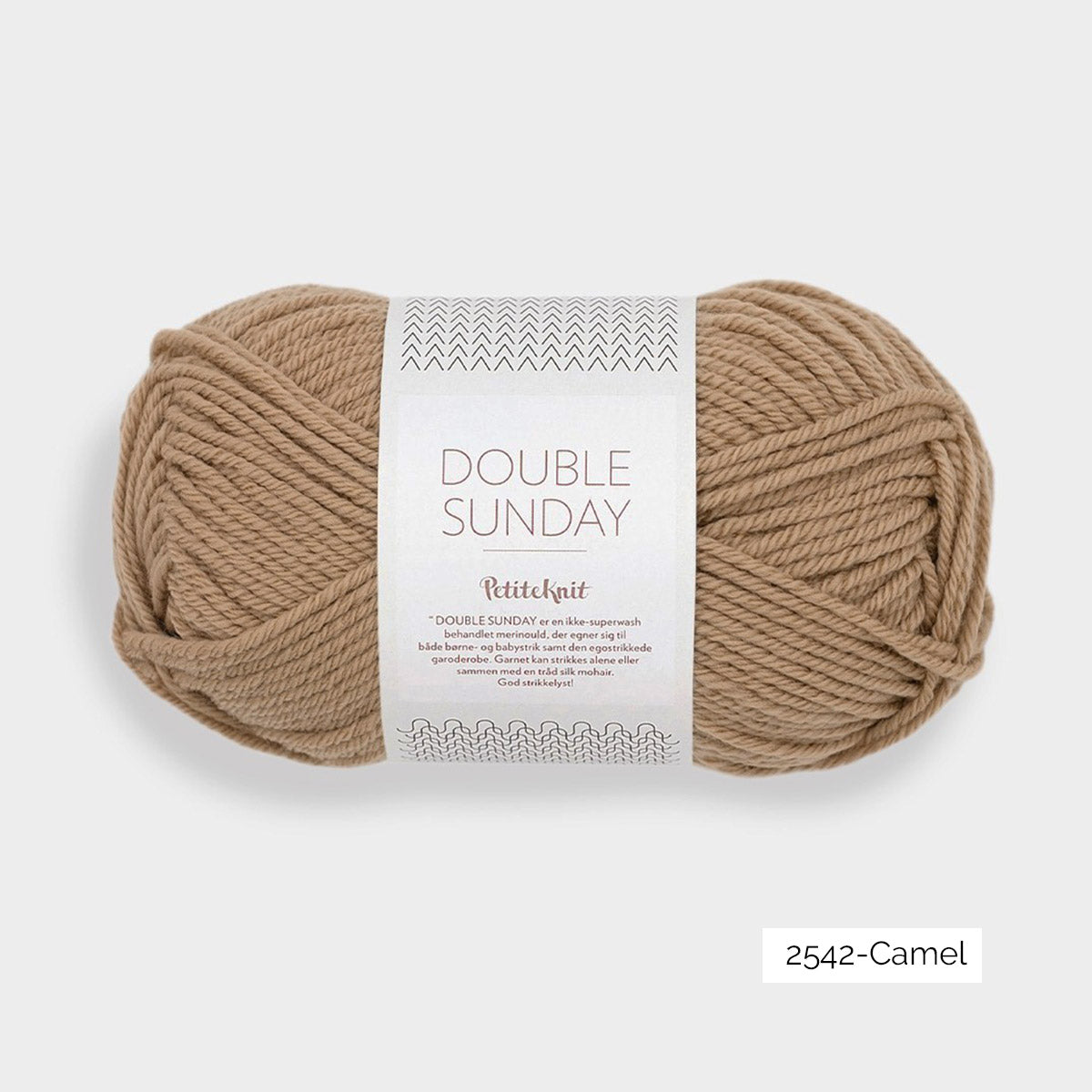 Pelote de Double Sunday de Sandnes Garn, collection Petite Knit, coloris 2542 Camel