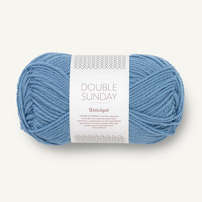 Pelote de Double Sunday de Sandnes Garn, collection Petite Knit, coloris 6043 Baby Blue Eyes