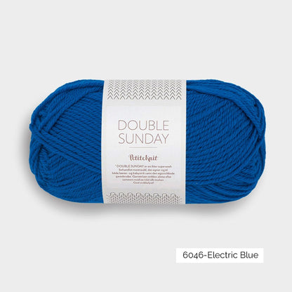 Pelote de Double Sunday de Sandnes Garn, collection Petite Knit, coloris 6046 Electric Blue