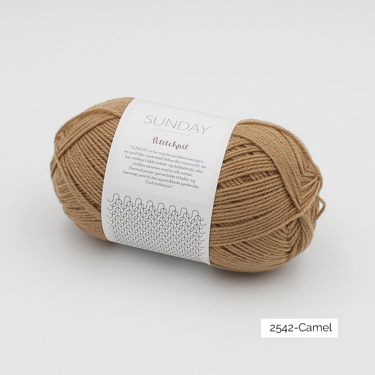 Pelote de Sunday de Sandnes Garn, collection Petite Knit, coloris 2542 Camel