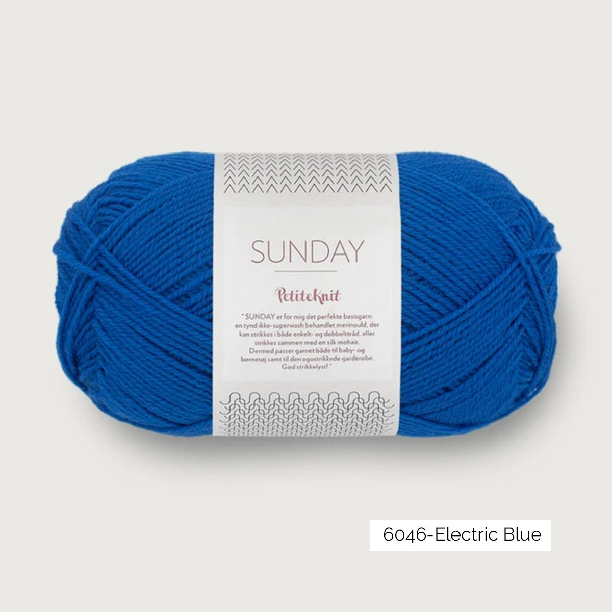 Pelote de Sunday de Sandnes Garn, collection Petite Knit, coloris 6046 Electric Blue
