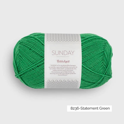 Pelote de Sunday de Sandnes Garn, collection Petite Knit, coloris 8236 Statement Green