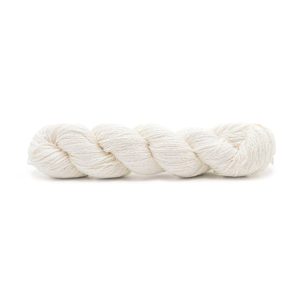 Echeveau de bourette de soie de Spun Silk Yarns, coloris 109 Ivory